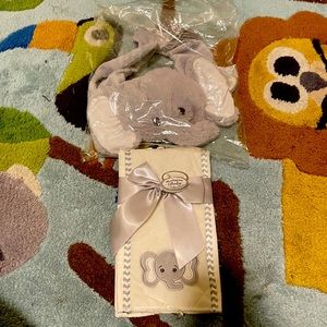 Bearington Collection Elephant Bib and Burp Cloth